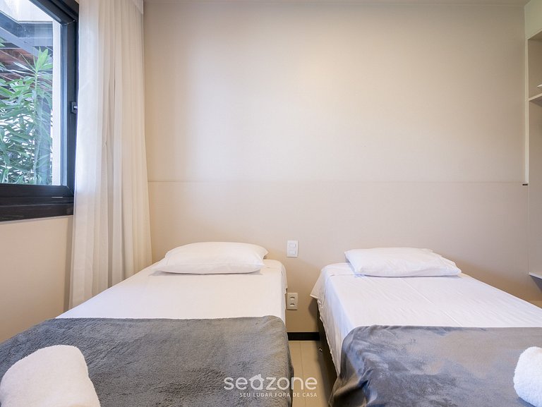 Apto en cond. c/piscina, Praia do Forte VLPC0103