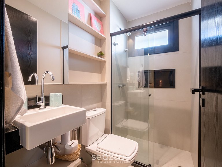 Apto en cond. c/piscina, Praia do Forte VLPC0103