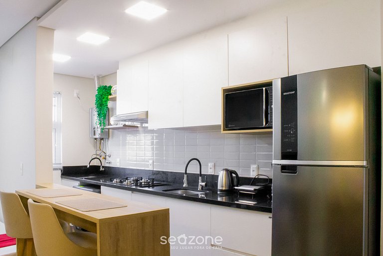 Apartamento moderno con balcón y barbacoa LES403