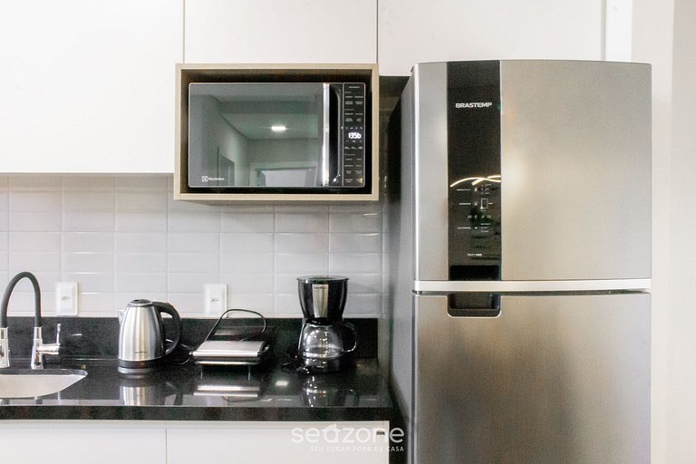 Apartamento moderno con balcón y barbacoa LES403