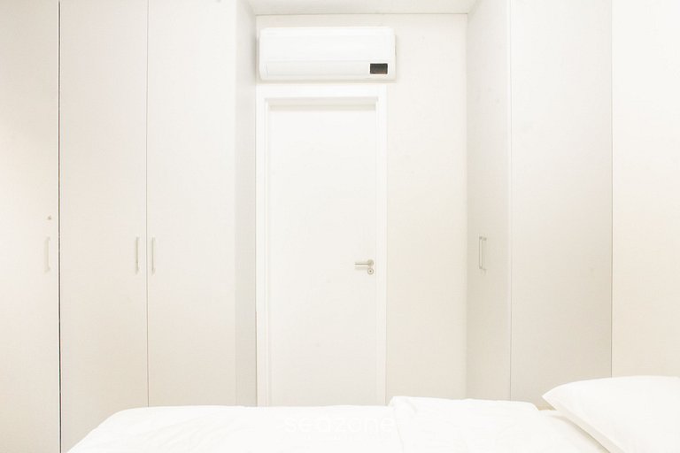 Apartamento moderno con balcón y barbacoa LES403