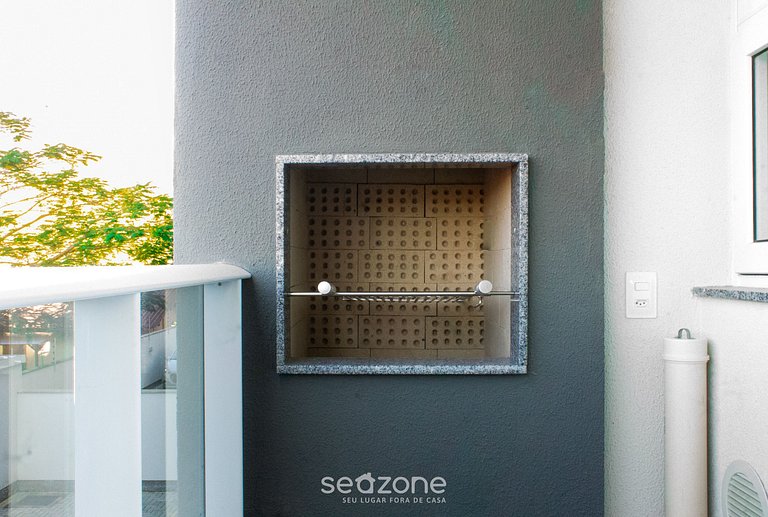 Apartamento moderno con balcón y barbacoa LES403