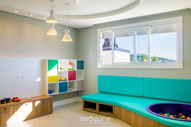 Apartamento moderno con balcón y barbacoa LES403