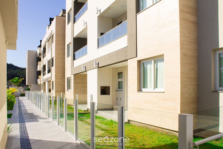 Apartamento moderno con balcón y barbacoa LES403