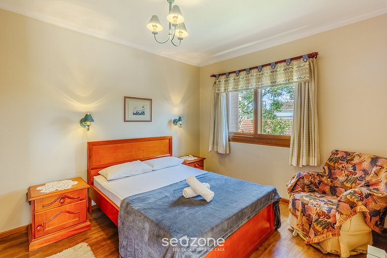 Charmoso apto p/ famílias em Gramado MDC202