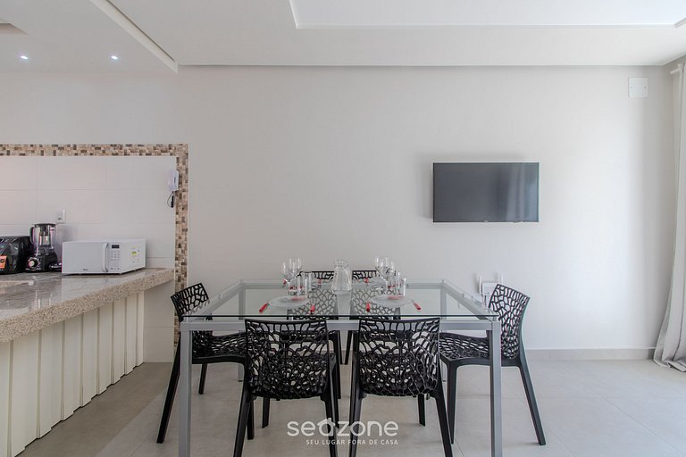 Apartamento Moderno a 280m da Praia AST0103