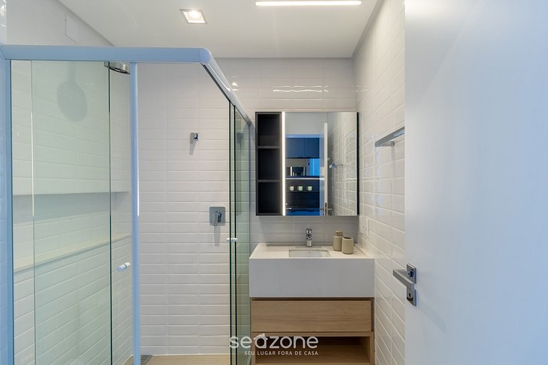 Viva Jurerê a poucos passos da praia! SOT0303