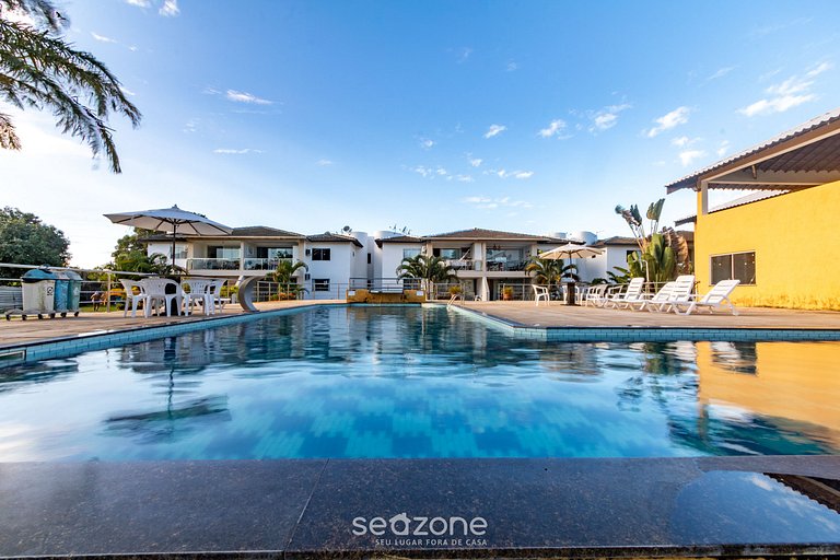 Apto em Cond. c/ Piscina e Sacada Centro MUT0000