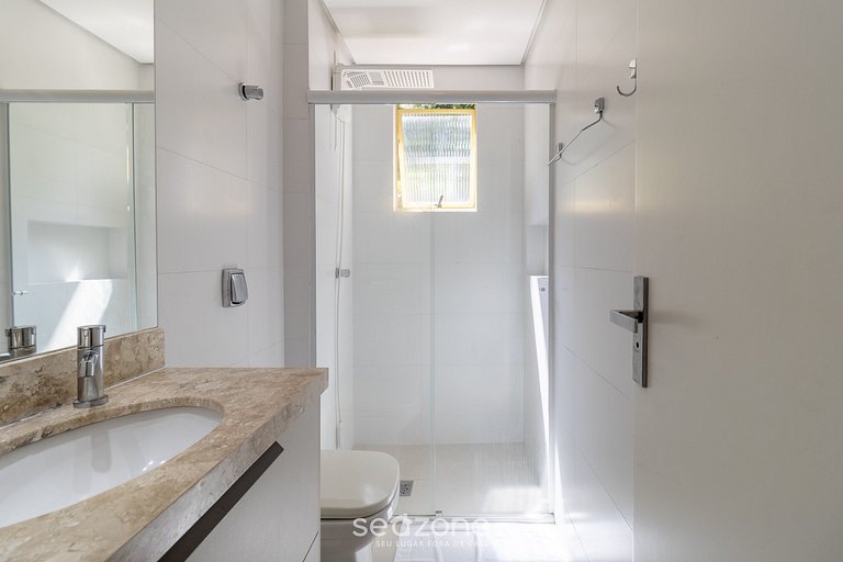 Apt vistas mar 240m de la playa en Jurerê IDO207