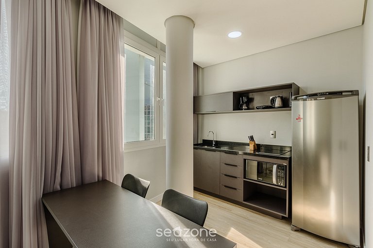 Studio cond. c/ piscina prox. PQ. Redenção TCO0802