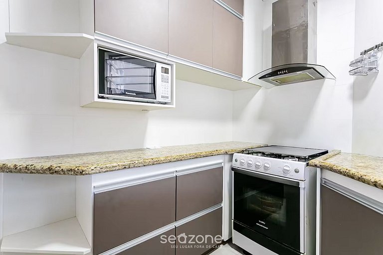 Apto con vista al mar, 200m de Praia Brava CTA022 Seazone