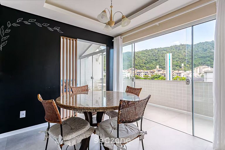 Apto con vista al mar, 200m de Praia Brava CTA022 Seazone