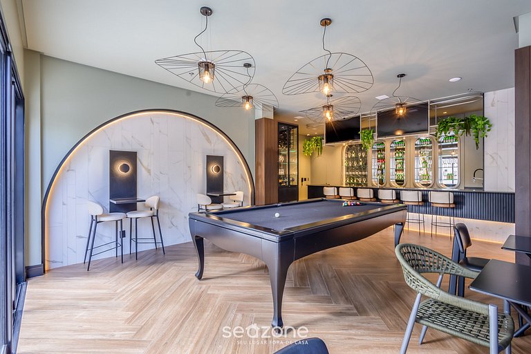 Apto em edif. c/ piscina, 350m da Praia IFT1409