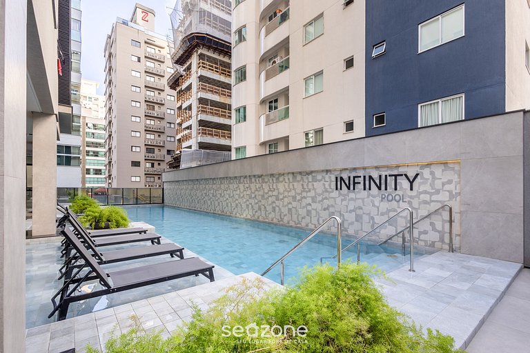 Apto em edif. c/ piscina, 350m da Praia IFT1409