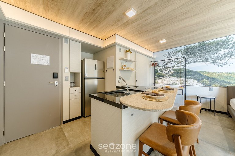 Hermoso Estudio con Vista Lateral al Mar NWT1308