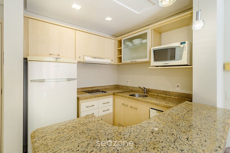 Suite con hermosa vista al mar/piscina Jurerê JBV248