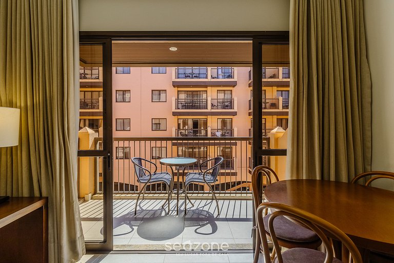 Suite con hermosa vista al mar/piscina Jurerê JBV248