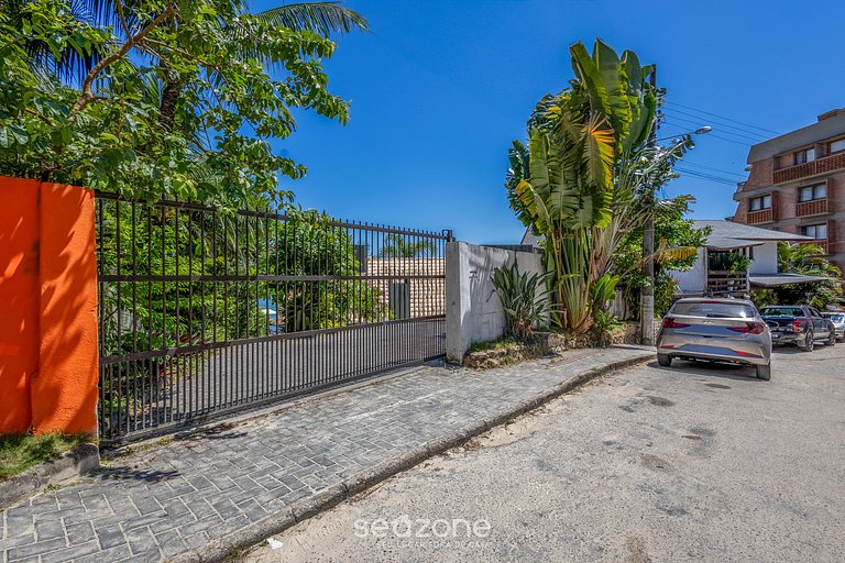 Casa 3Q Pé na Areia c/ churrasq. Bombinhas SDN042