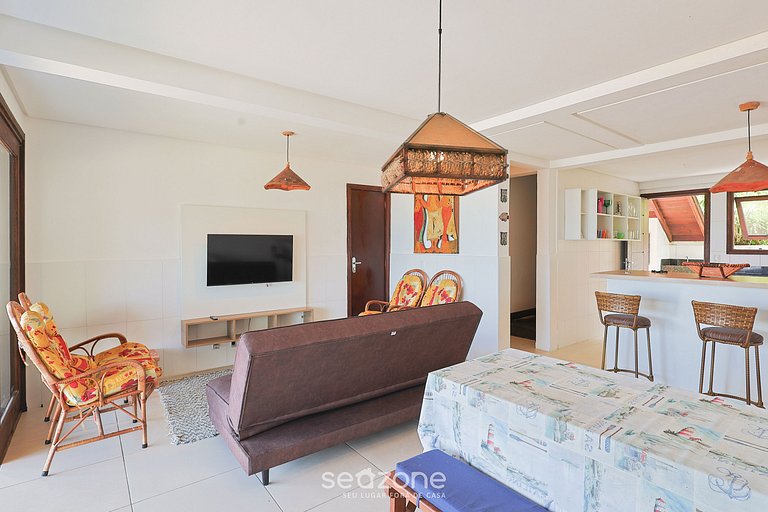 Casa 3Q Pé na Areia c/ churrasq. Bombinhas SDN042