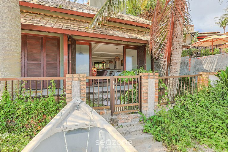 Casa 3Q Pé na Areia c/ churrasq. Bombinhas SDN042