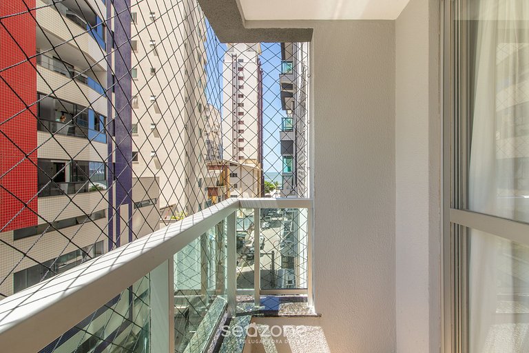 Apto 3Q c/ varanda a 100m da Praia em BC EVZ0601