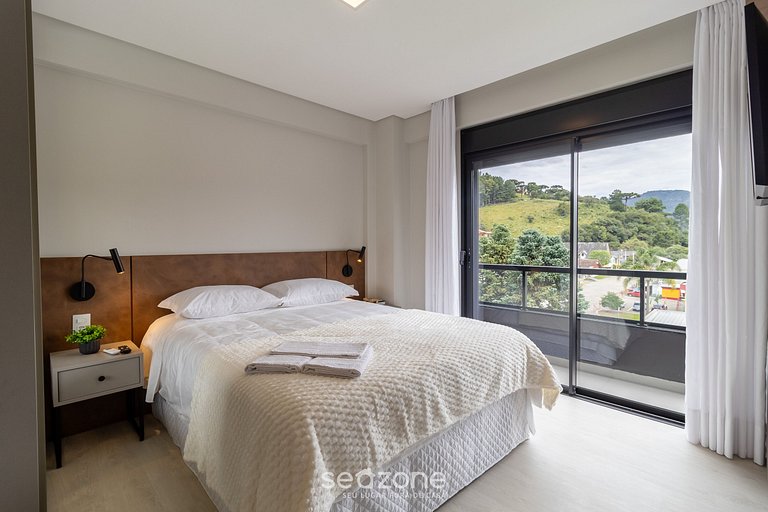 Vista Increíble de la Ciudad y las Montañas CZZ0602