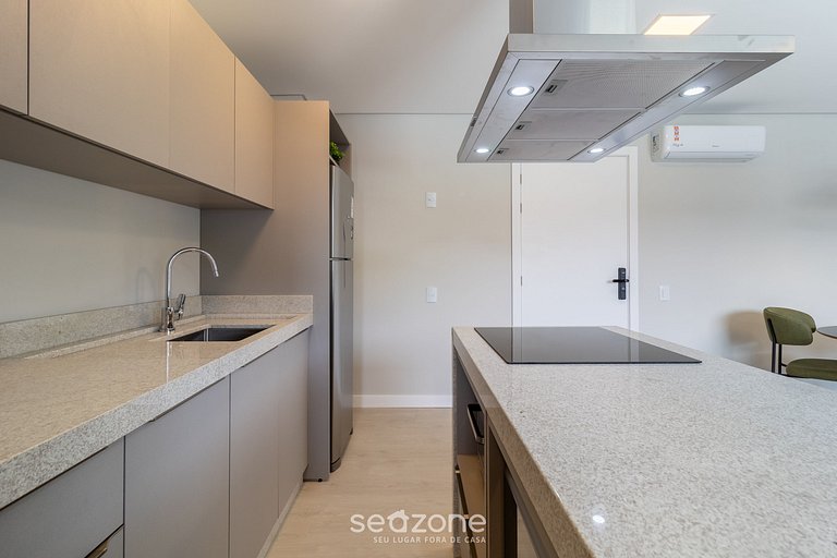 Vista Increíble de la Ciudad y las Montañas CZZ0602