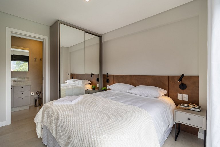 Vista Increíble de la Ciudad y las Montañas CZZ0602