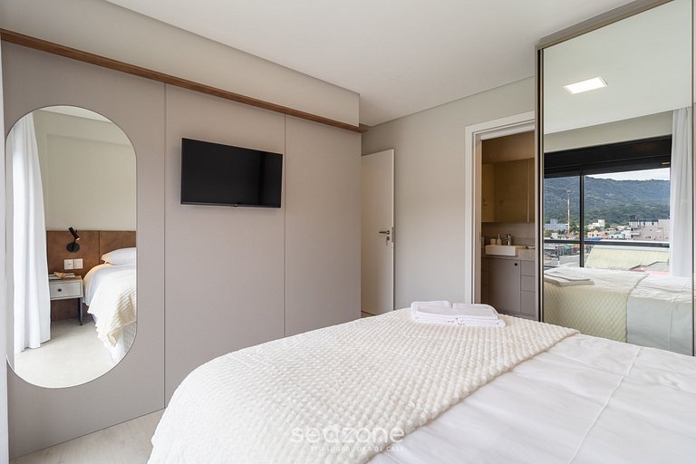 Vista Increíble de la Ciudad y las Montañas CZZ0602