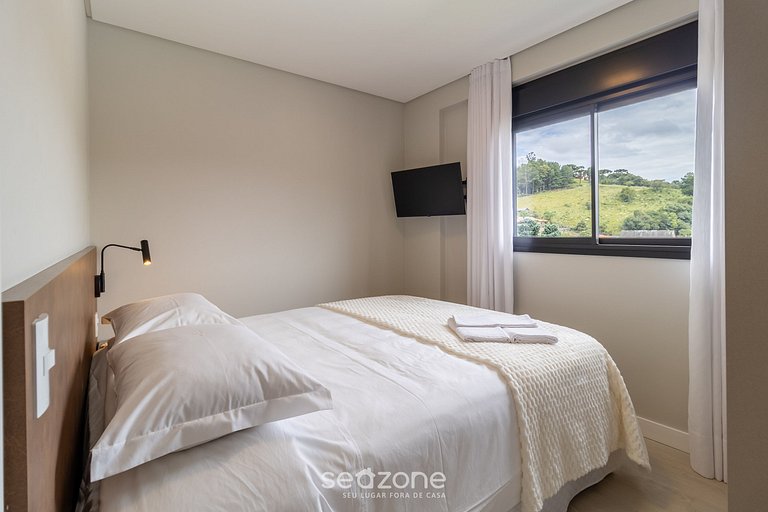 Vista Increíble de la Ciudad y las Montañas CZZ0602