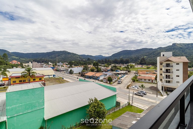 Vista Increíble de la Ciudad y las Montañas CZZ0602