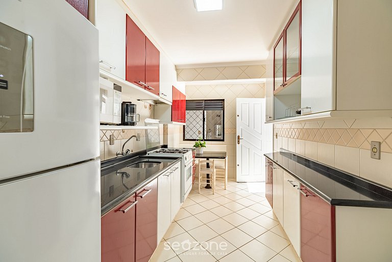 Apt 3Q c/ Churrasqueira a 80m da Praia ERV0101