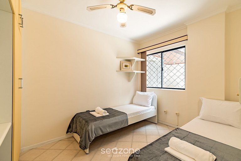 Apt 3Q c/ Churrasqueira a 80m da Praia ERV0101