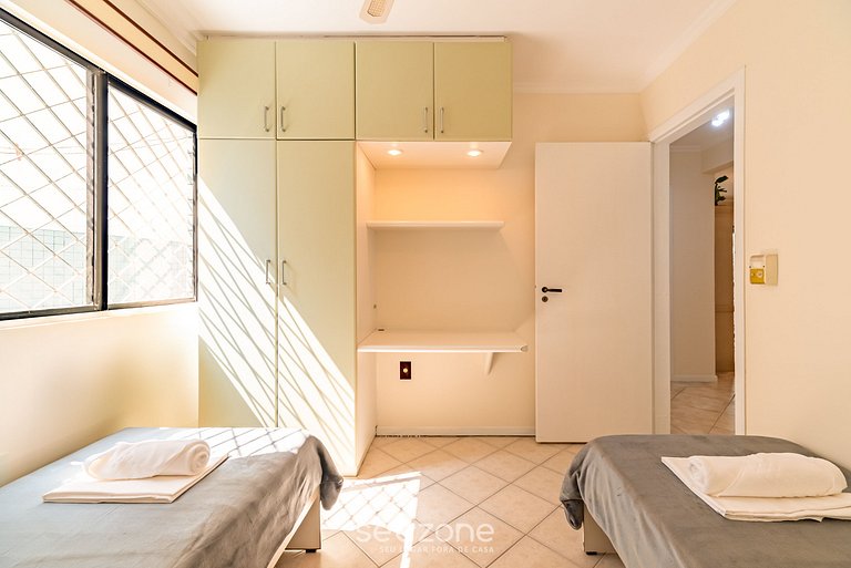 Apt 3Q c/ Churrasqueira a 80m da Praia ERV0101