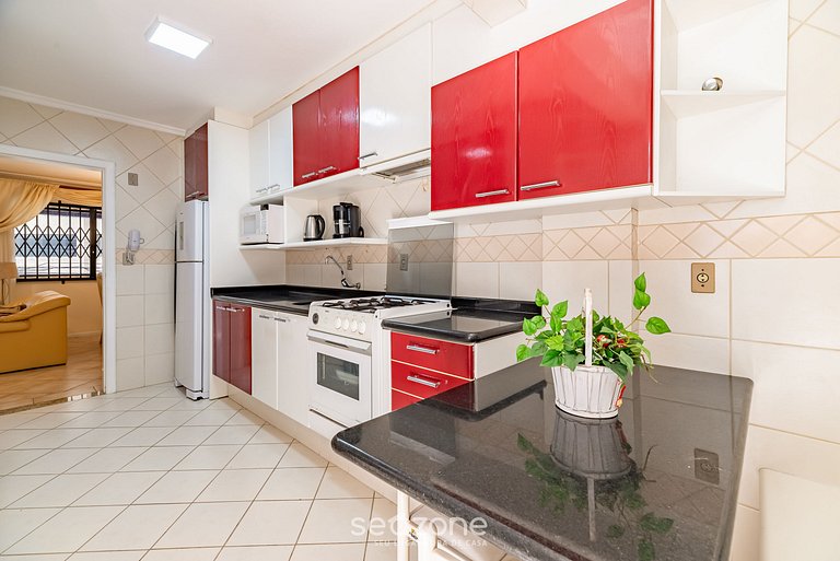 Apt 3Q c/ Churrasqueira a 80m da Praia ERV0101