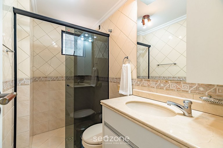 Apt 3Q c/ Churrasqueira a 80m da Praia ERV0101