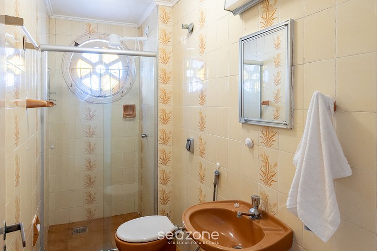 Elegante Apto a 3 minutos da Praia Grande BTI003