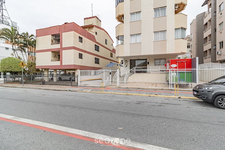 Apto Charmoso Apenas 260m da Praia - RRB0202