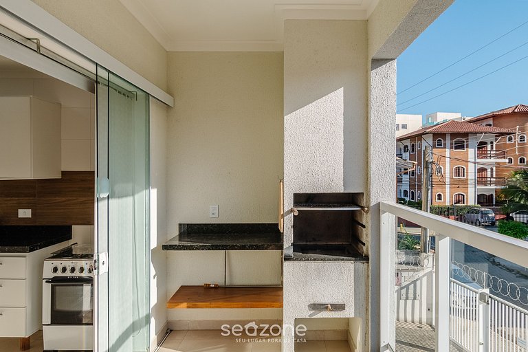 Apto com churrasqueira e piscina em Ubatuba RJI011