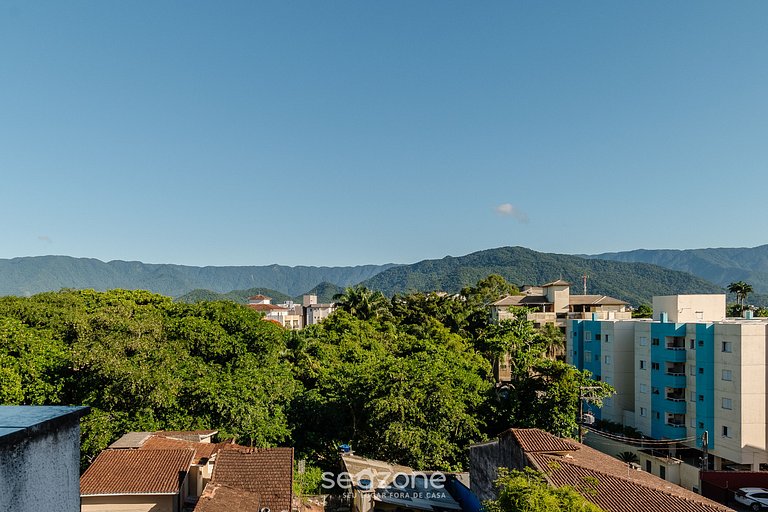 Apartamento em Prédio com Piscina RJI0046