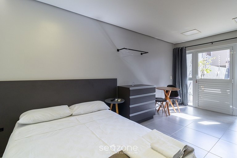 Estudio moderno en Sta. Mónica ASK002