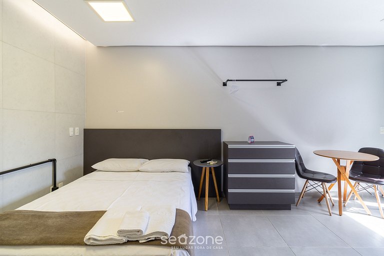 Estudio moderno en Sta. Mónica ASK002