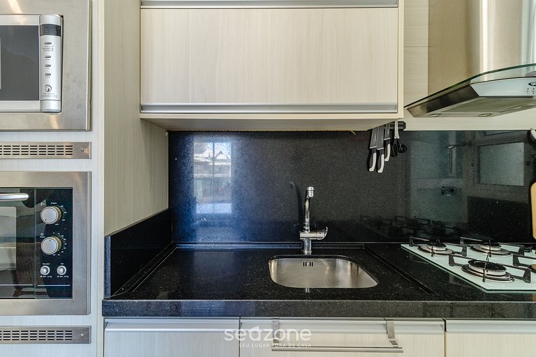 Apto com vista mar lateral, cond beira mar RAP0306