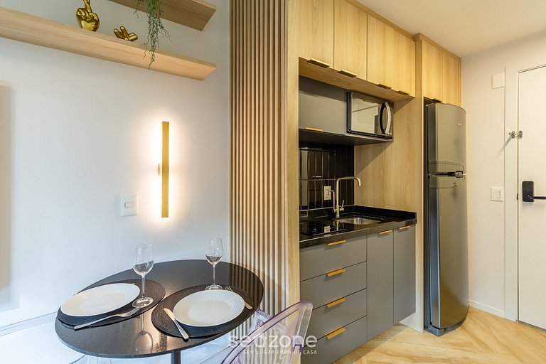 Studio de Luxo e Sofisticado c/ Garagem LBO203