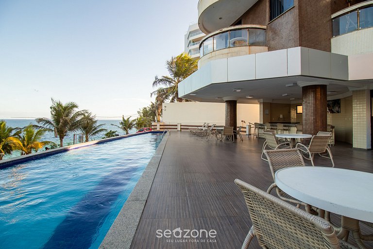 Apto em Cond. c/ Piscina a passos da Praia ESN0702