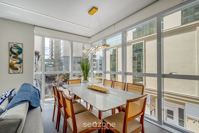 Apto 3Q moderno prox. do mar em Meia Praia EMA0201