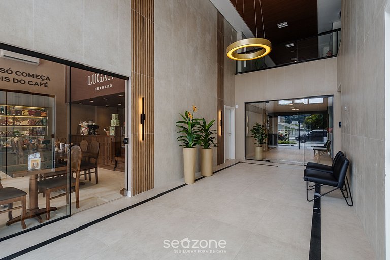 Estudio c/ balcón y vista urbana – CZZ0505