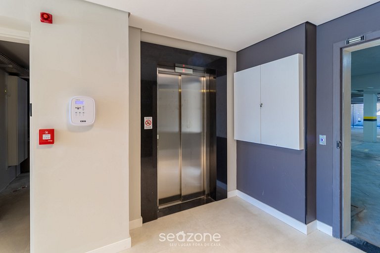 Apto c/ Sacada e vista para as montanhas CZZ0302