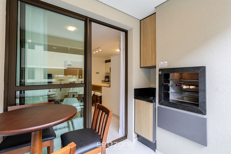 Apto moderno con piscina cerca de la playa AVR0203