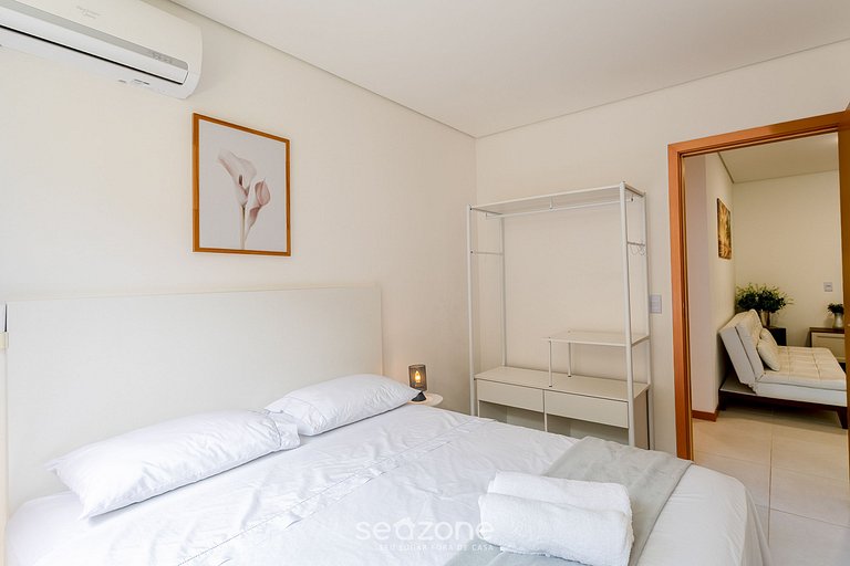 Apto moderno con piscina cerca de la playa AVR0203